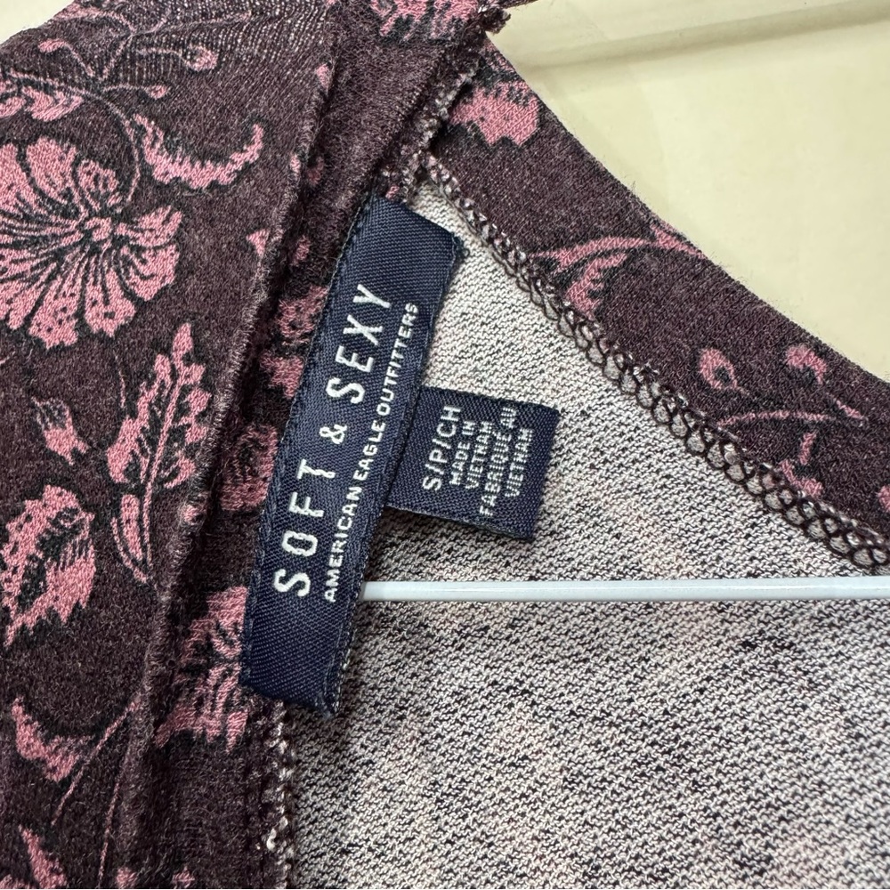 American Eagle Outfitters Purple Floral Blouse - Picture 3 of 3